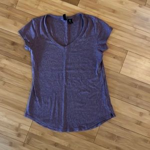 Pretty purple v-neck tshirt Cynthia Rowley